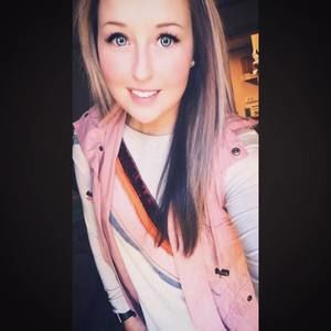 Meet your Posher, Kayla